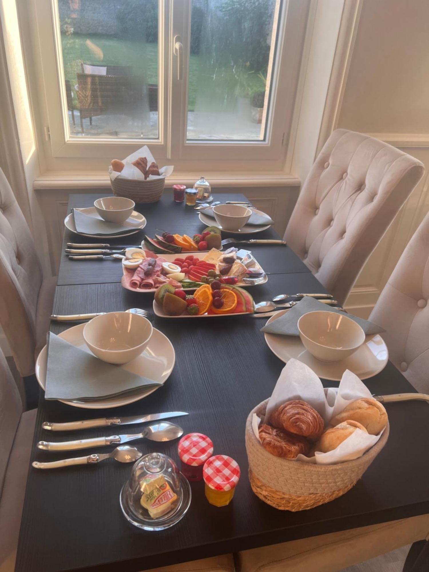Le Bourg Bed and Breakfast Asnieres-en-Bessin Εξωτερικό φωτογραφία